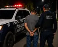 Homem de 33 anos &eacute; preso em via p&uacute;blica por mandado em aberto
