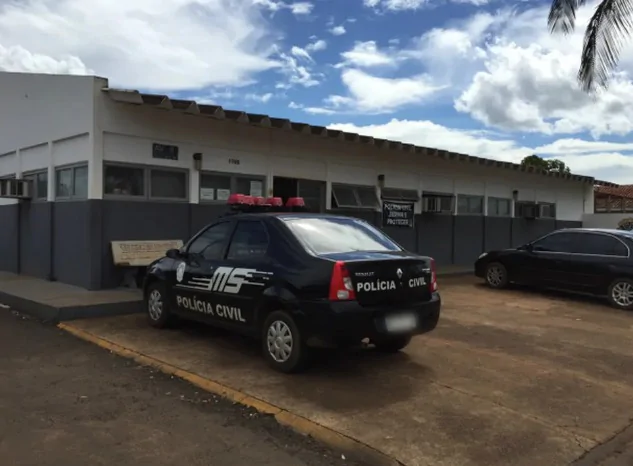 Sem aceitar fim do namoro, adolescente de 15 anos ateia fogo em rapaz